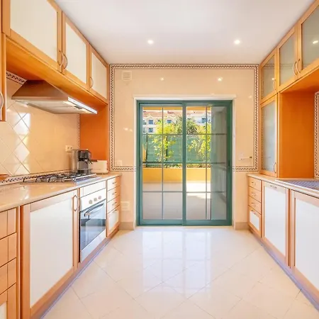 Daire Guestready - Relaxation Near Carcavelos (Lisbon)